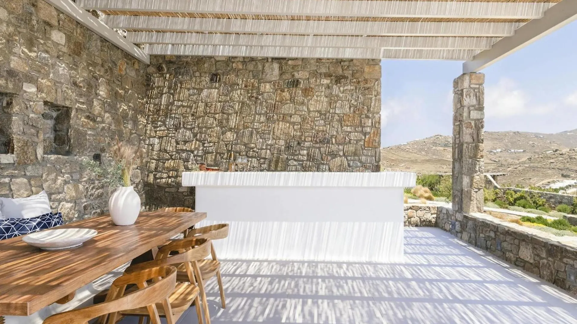 Pristine Villa With Swimming Pool 칼라파티스