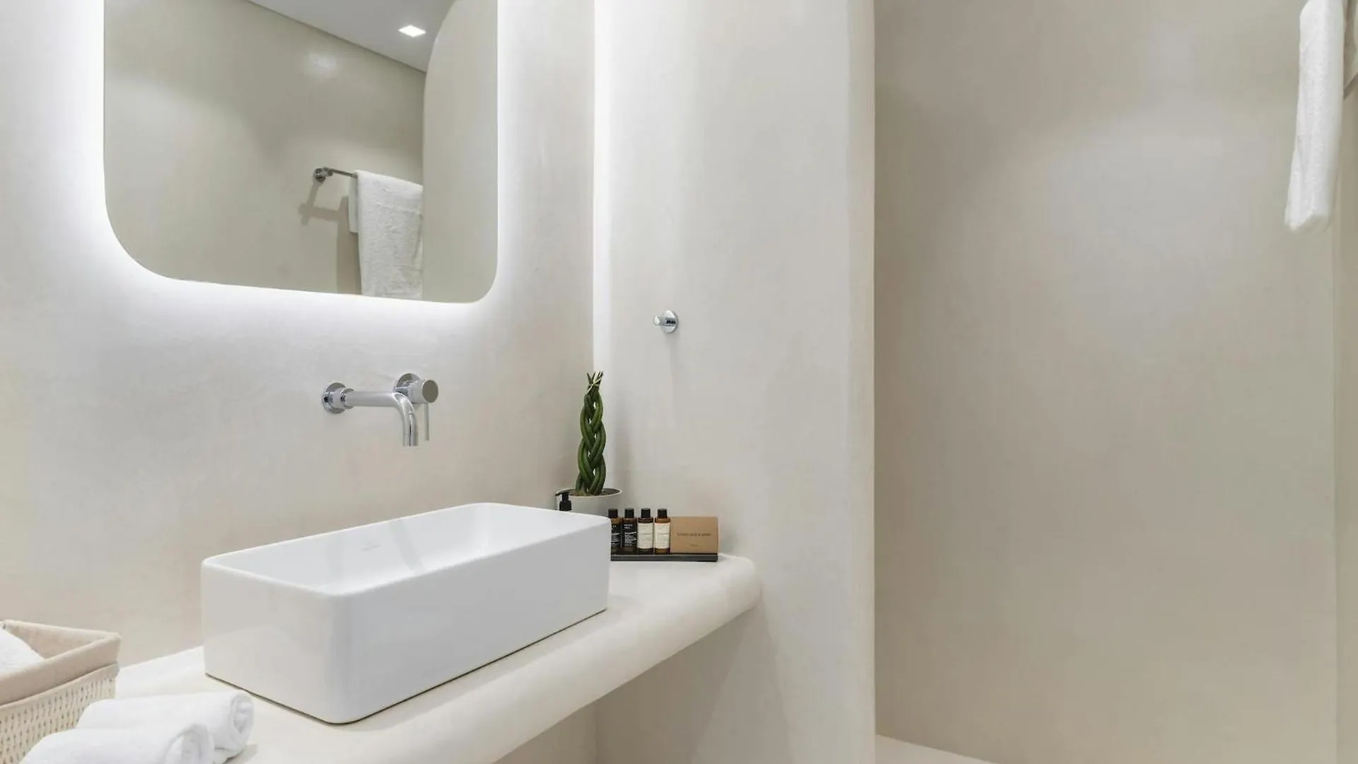 펜션 Pristine Villa With Swimming Pool 칼라파티스